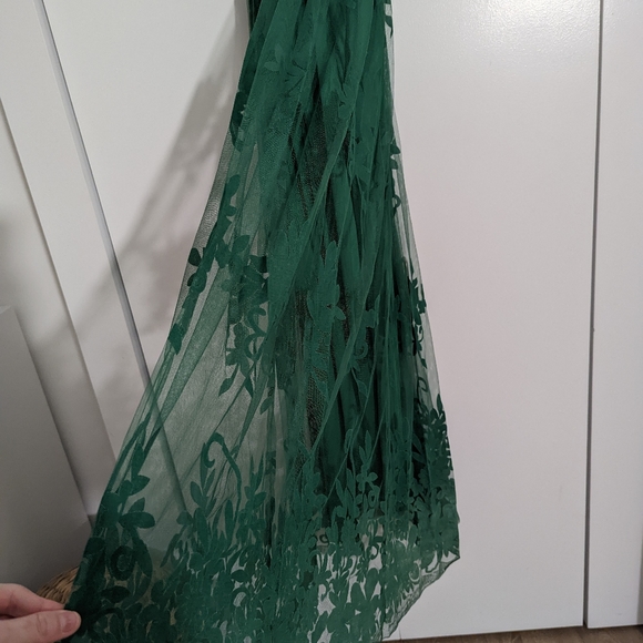 Beautiful Wedding / Beach Dress - Picture 6 of 6